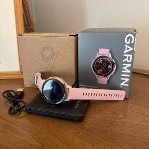 Garmin Pink Smartwatch with Black Screen
